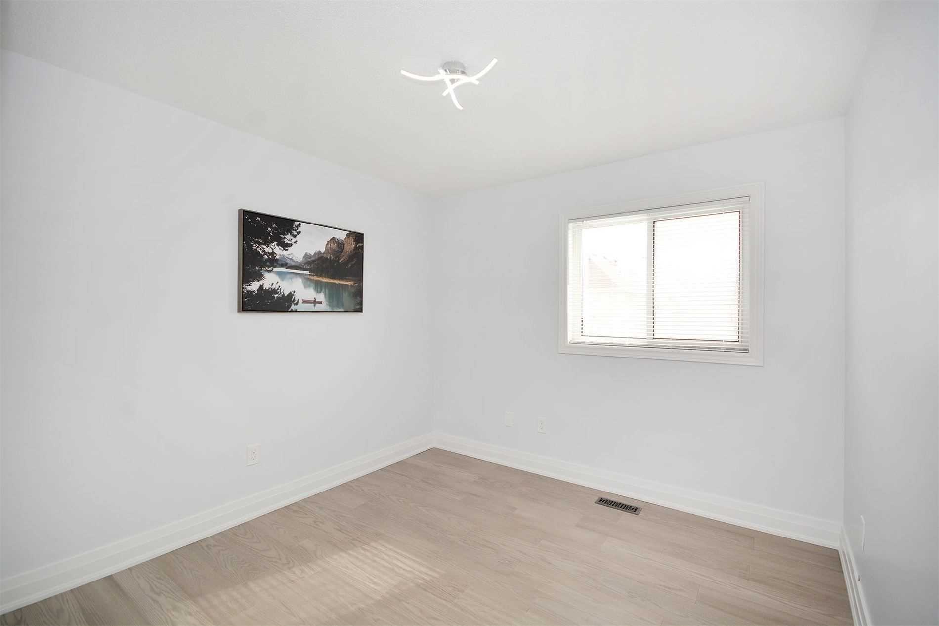Listing W5970453 - Large Photo # 29
