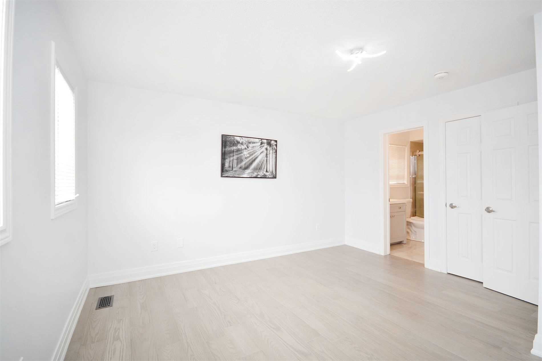 Listing W5970453 - Large Photo # 20
