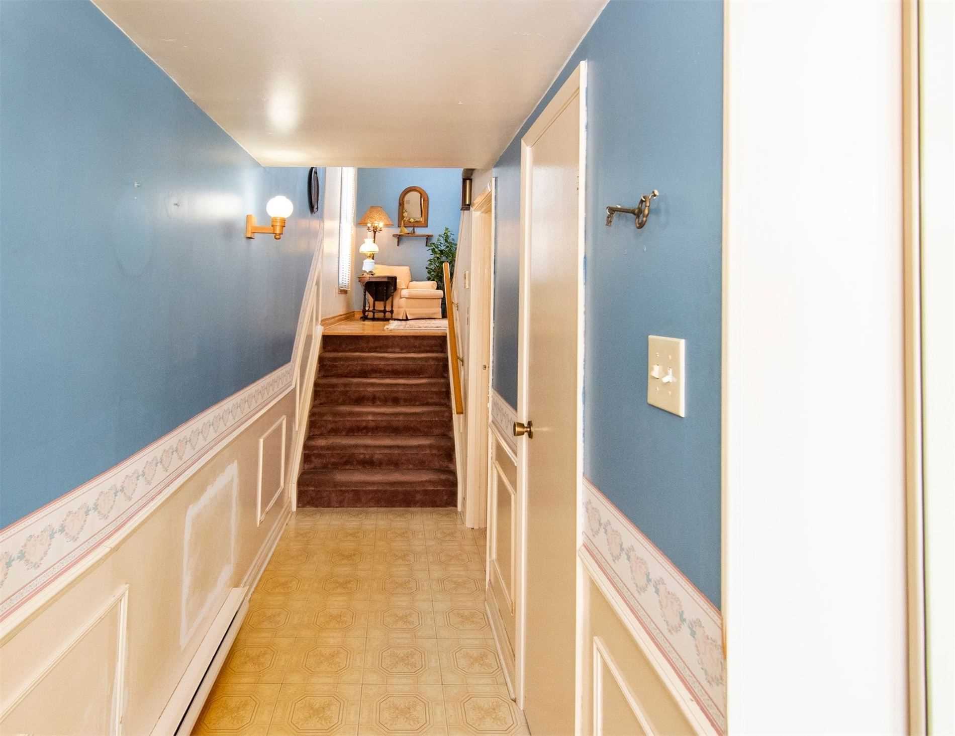 Listing W5970479 - Large Photo # 4