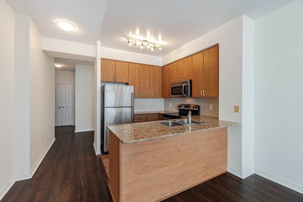 Listing W5970493 - Large Photo # 11