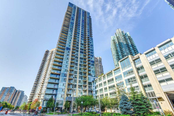 225 Webb Dr, Mississauga