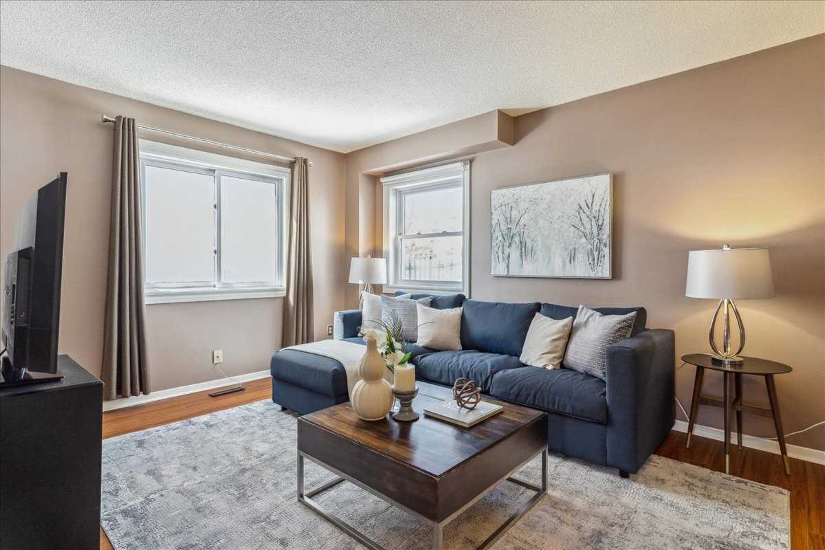 Listing W5970517 - Large Photo # 4