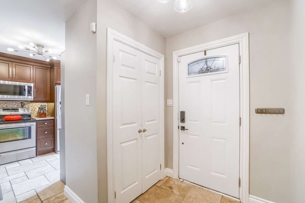 Listing W5970543 - Large Photo # 4