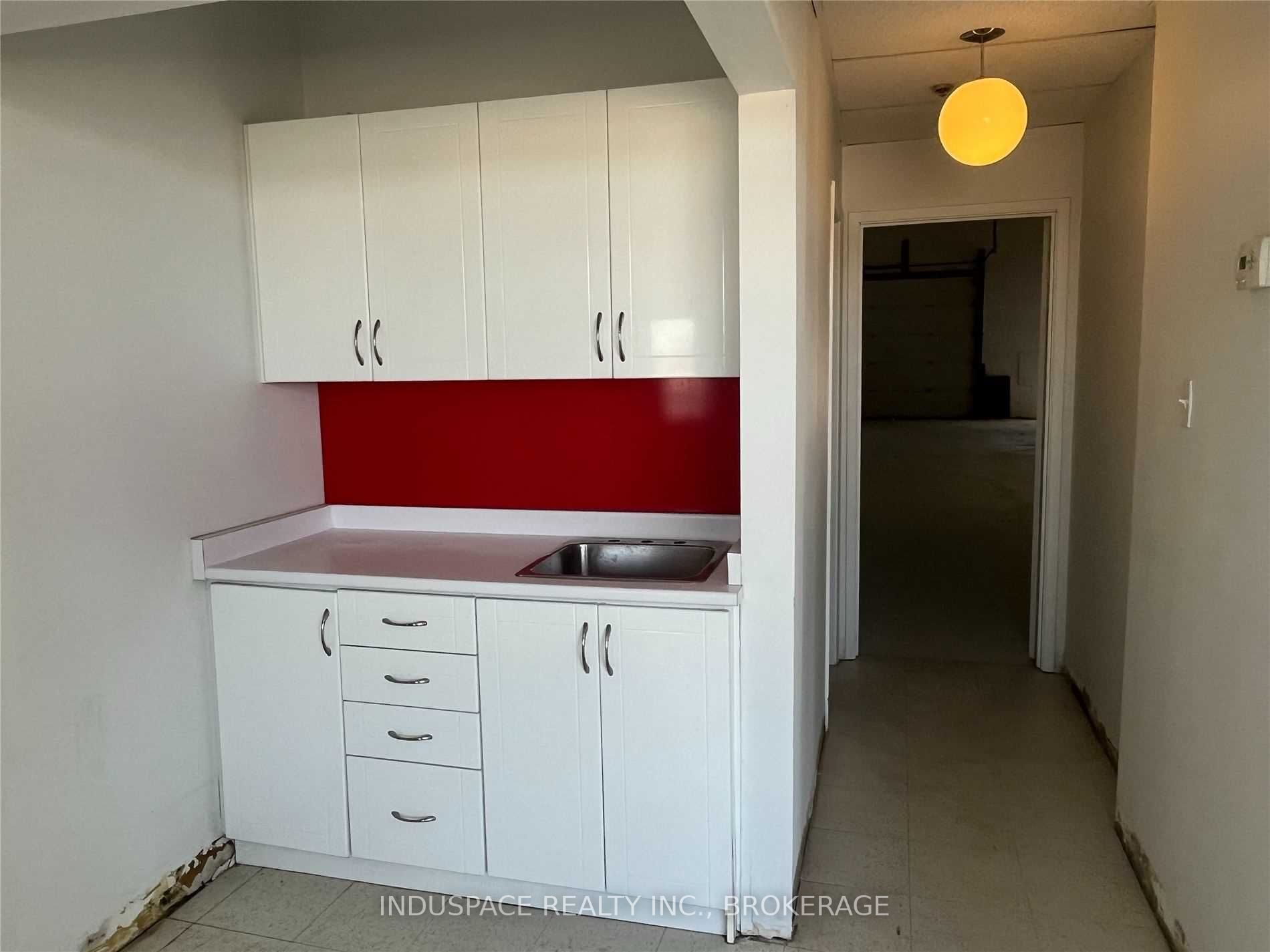 Listing W5970549 - Large Photo # 4