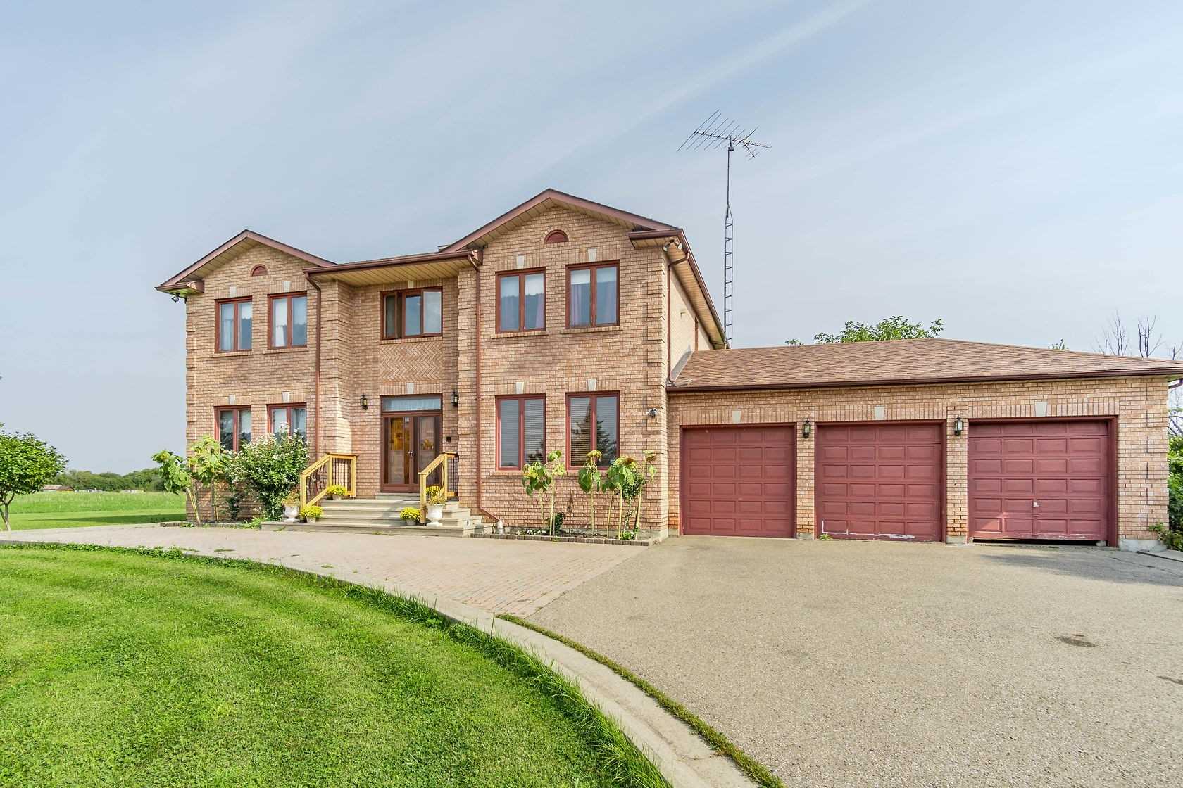Listing W5970783 - Large Photo # 1