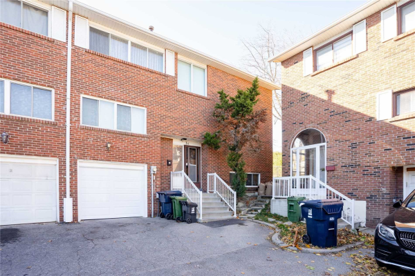 31 Thistledown Blvd, Toronto