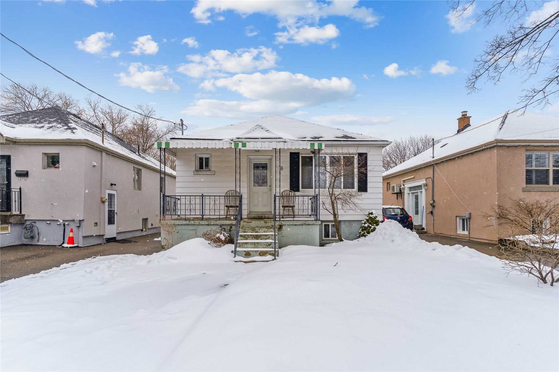 8 Culnan Ave