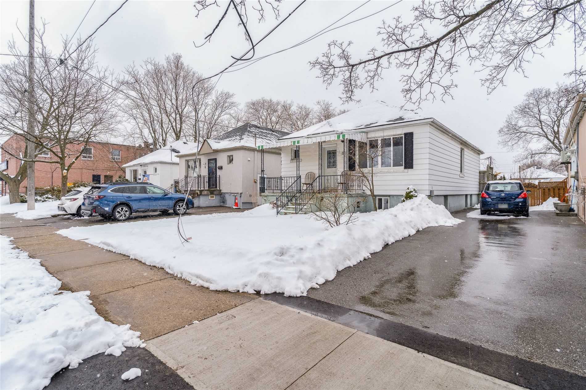 8 Culnan Ave