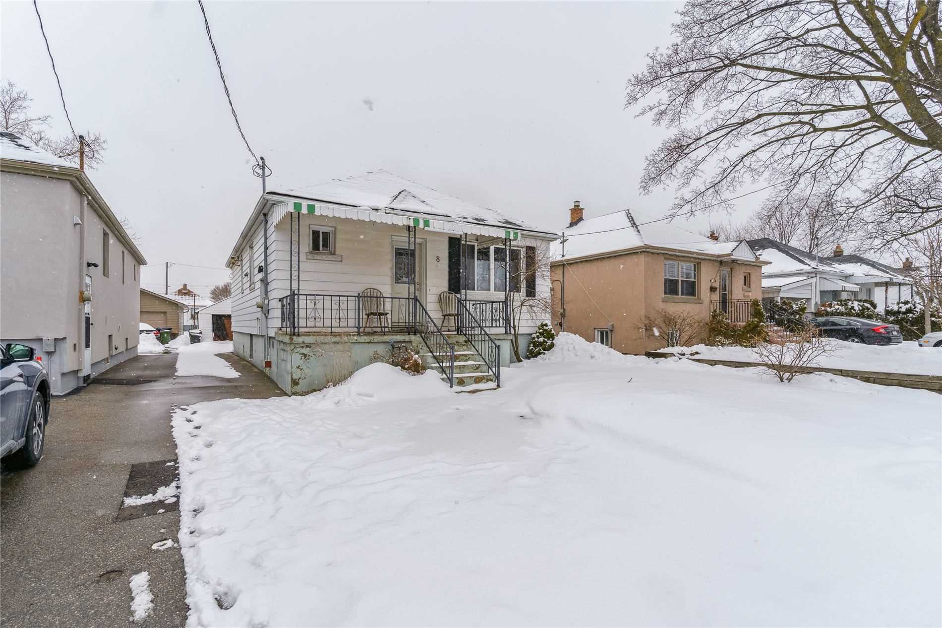 8 Culnan Ave