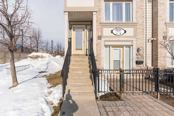 2935 Hazelton Pl, Mississauga