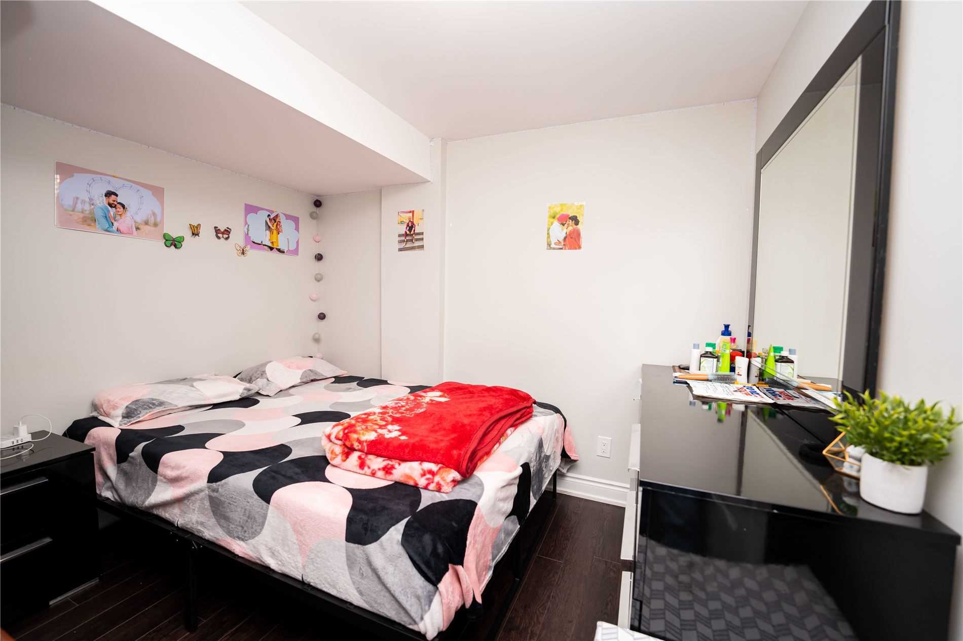 Listing W5971543 - Large Photo # 37