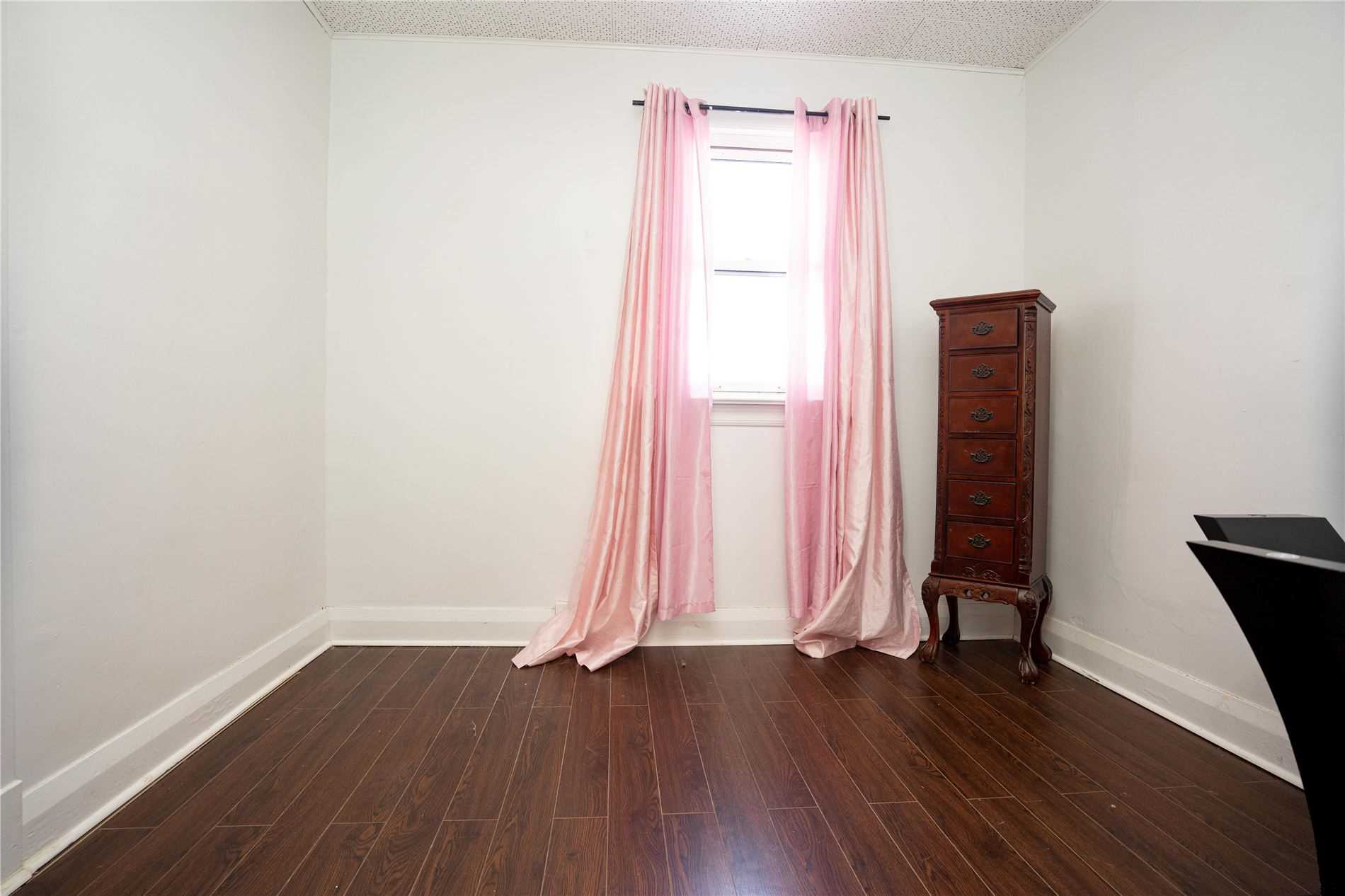 Listing W5971781 - Large Photo # 10