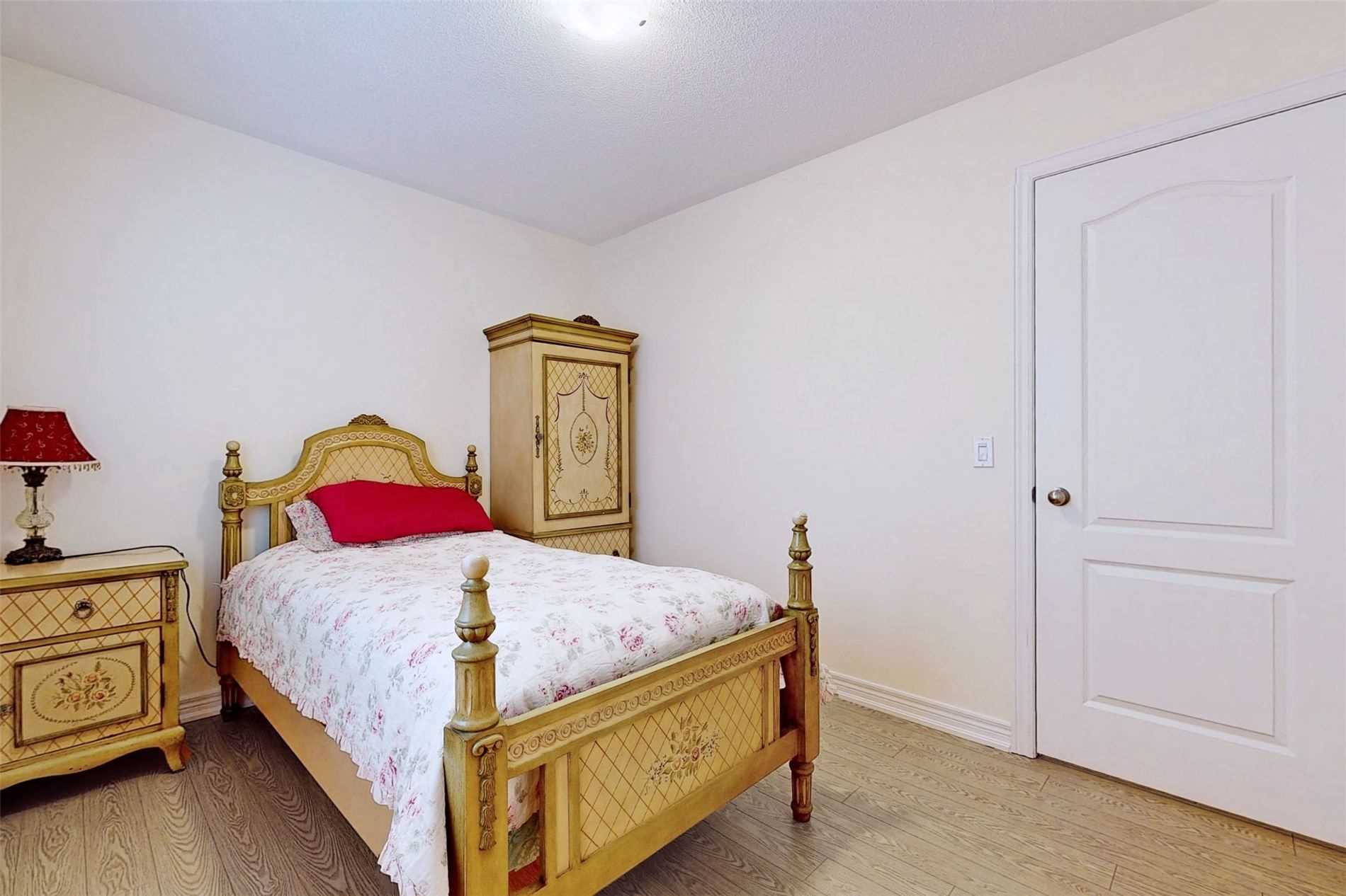 Listing W5971853 - Large Photo # 26