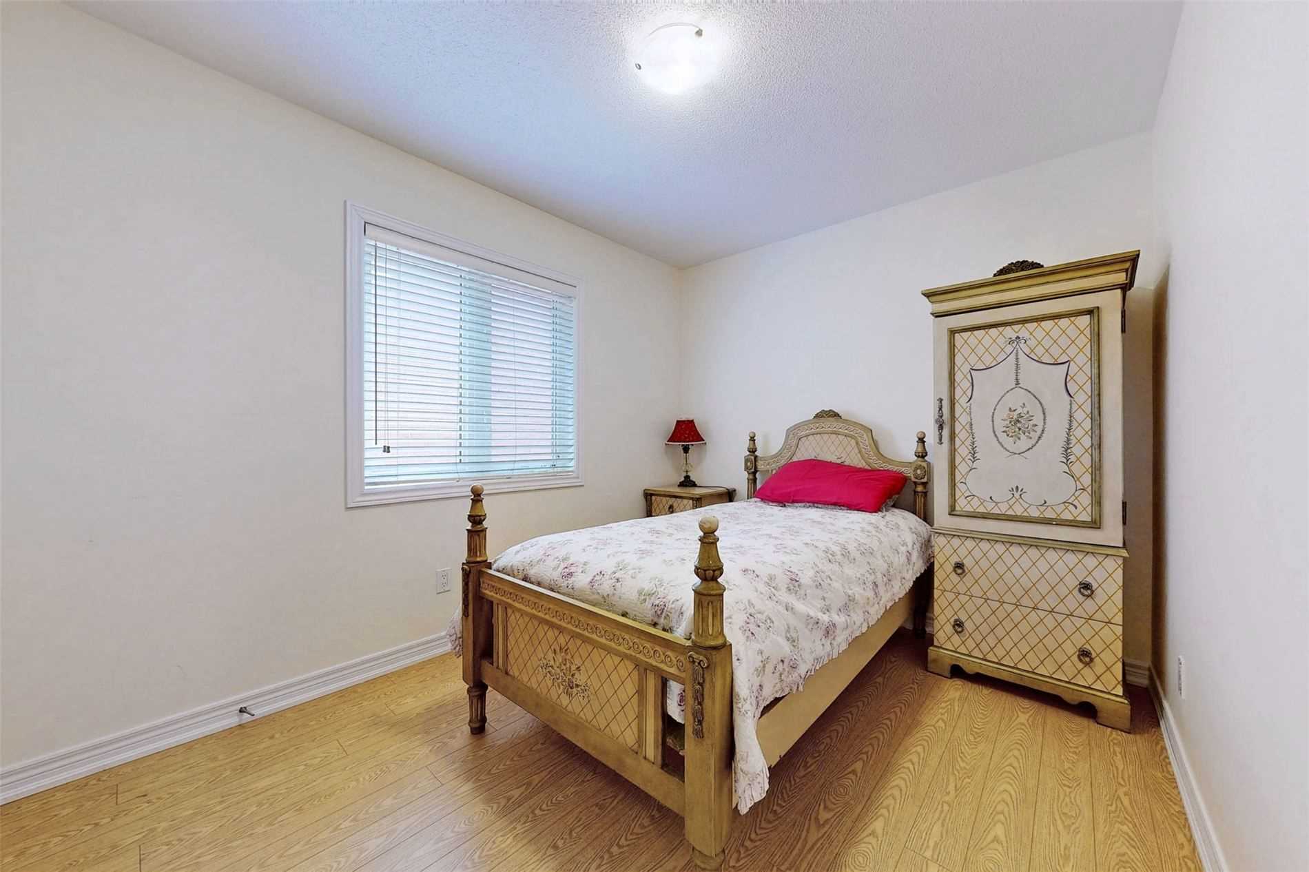 Listing W5971853 - Large Photo # 25