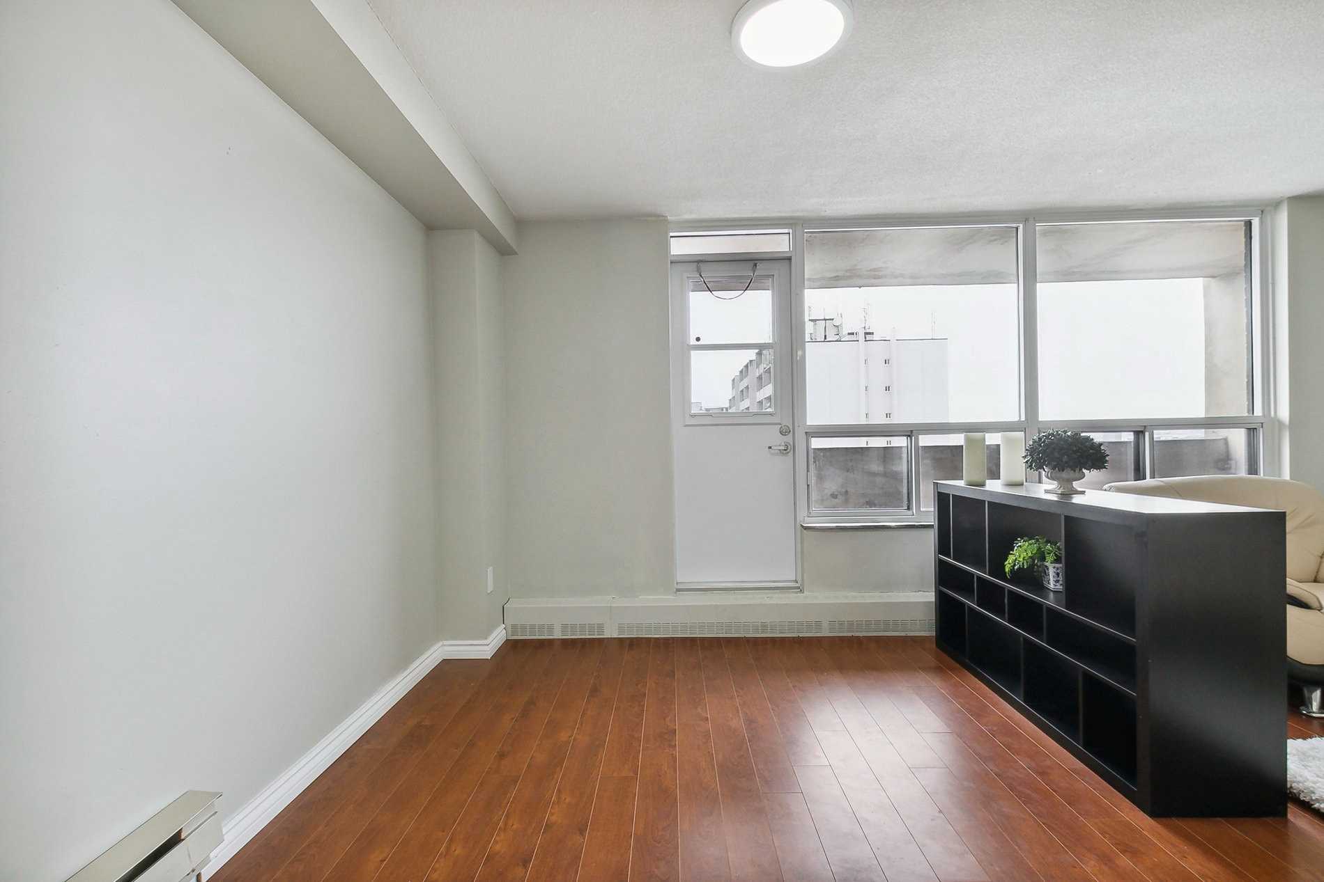Listing W5972021 - Large Photo # 17