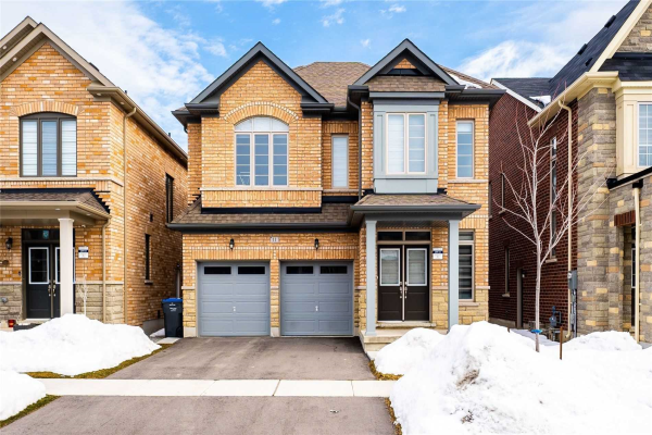 11 Boathouse Rd, Brampton