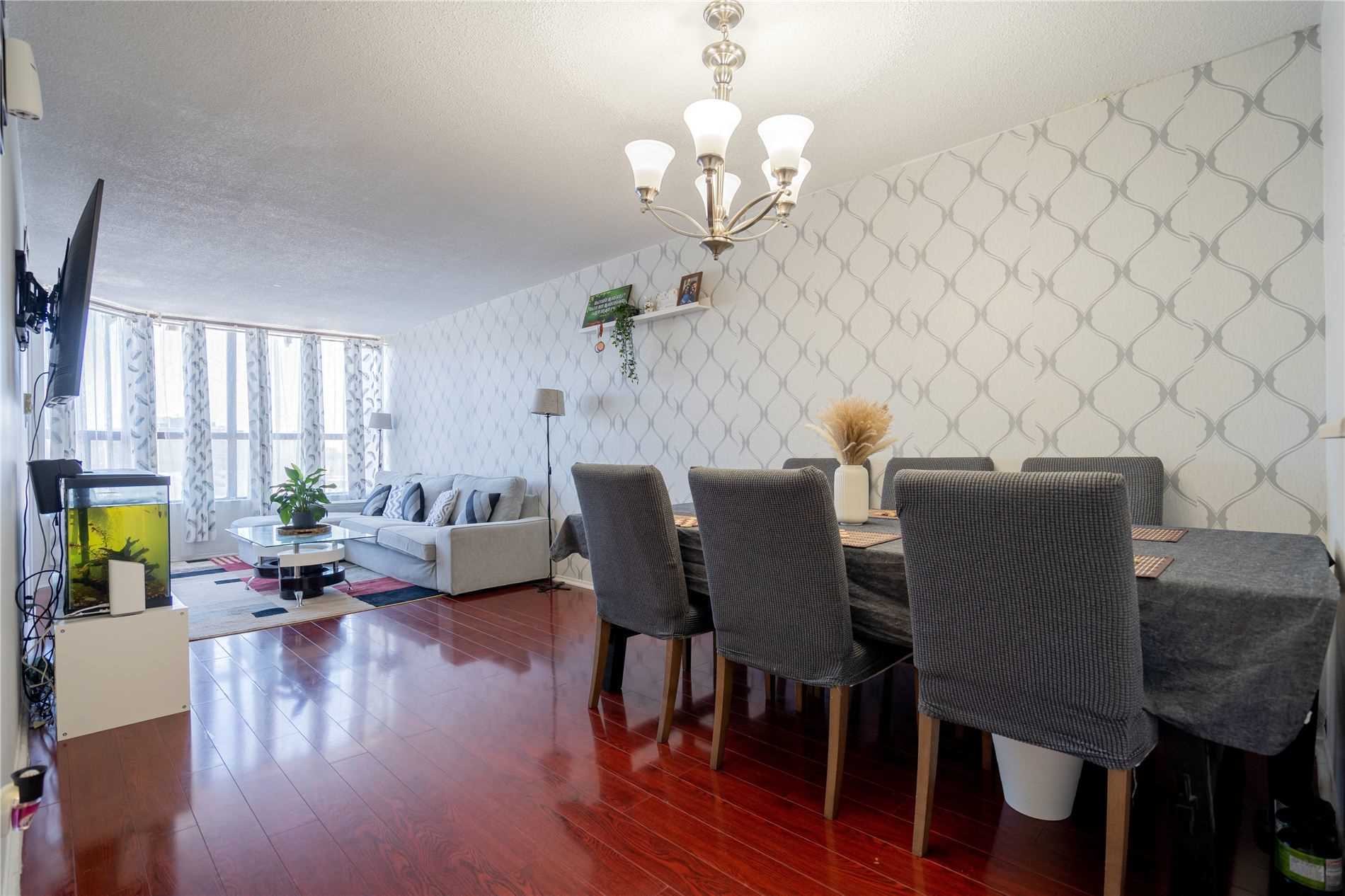 Listing W5972179 - Large Photo # 10