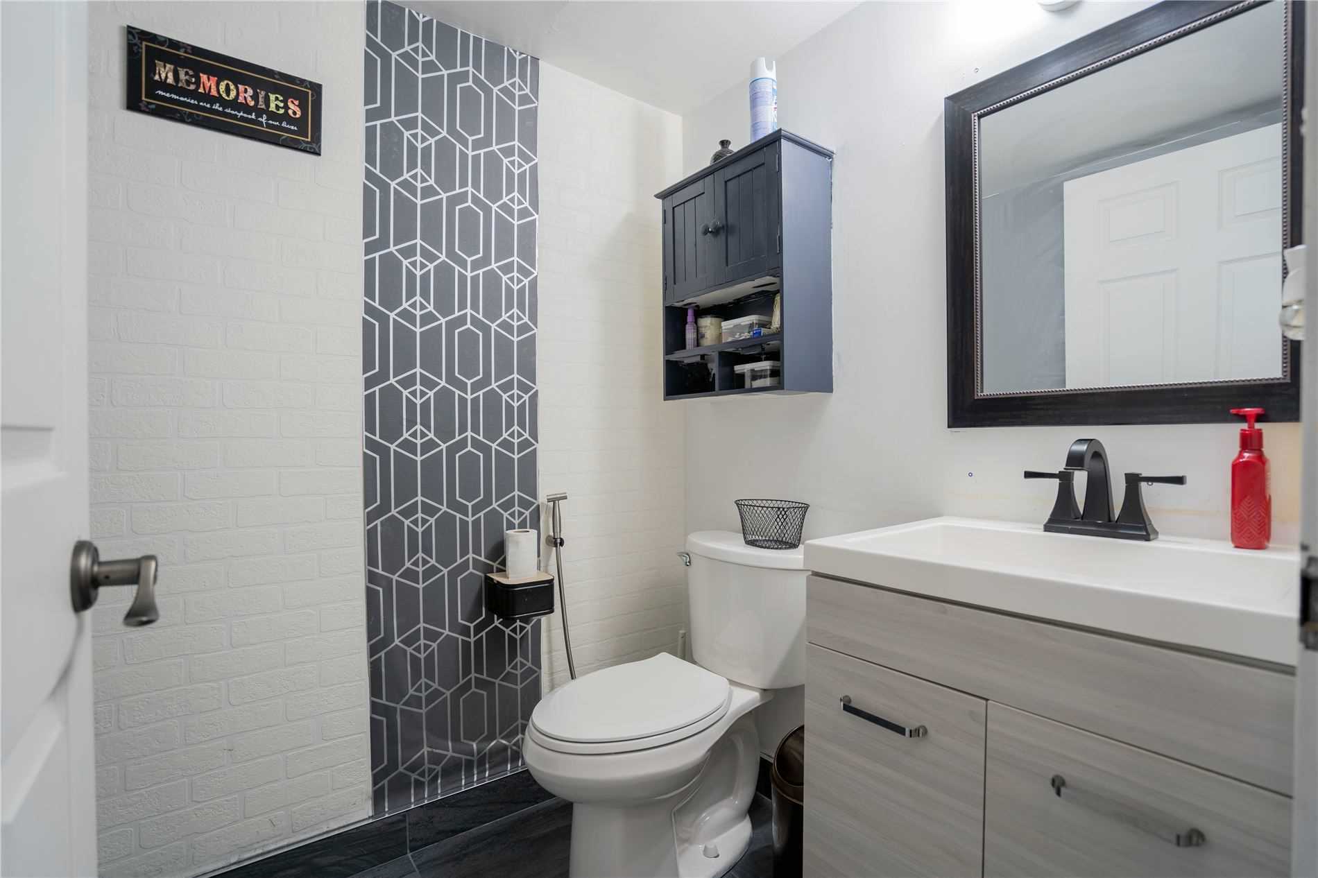 Listing W5972179 - Large Photo # 18
