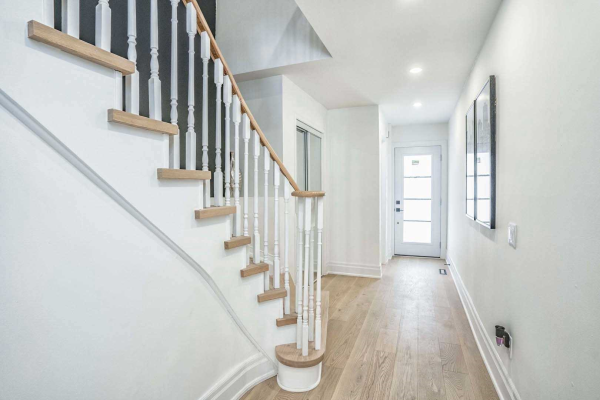 325 Sardinia Dr, Mississauga