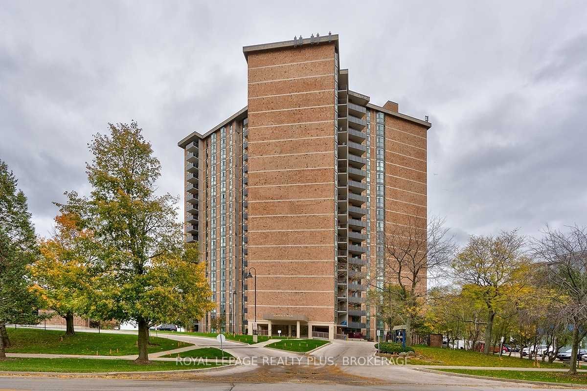 Listing W5972333 - Large Photo # 2
