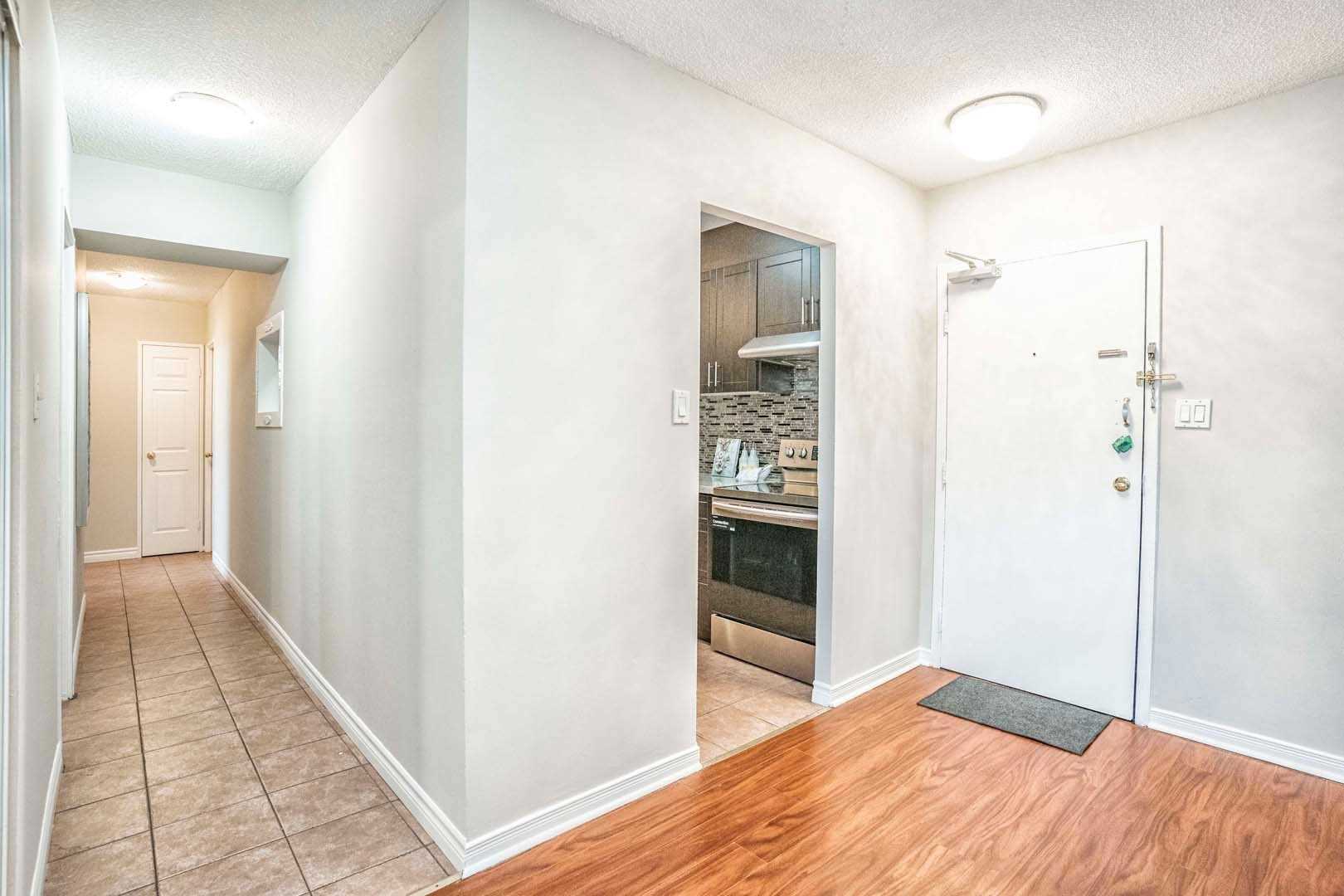 Listing W5972669 - Large Photo # 3