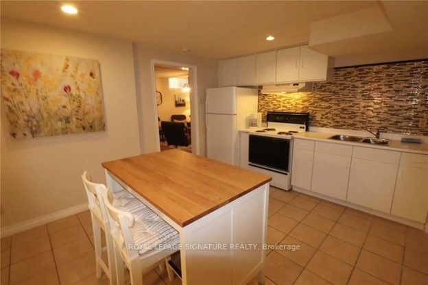 4599 Badminton Dr, #Lower