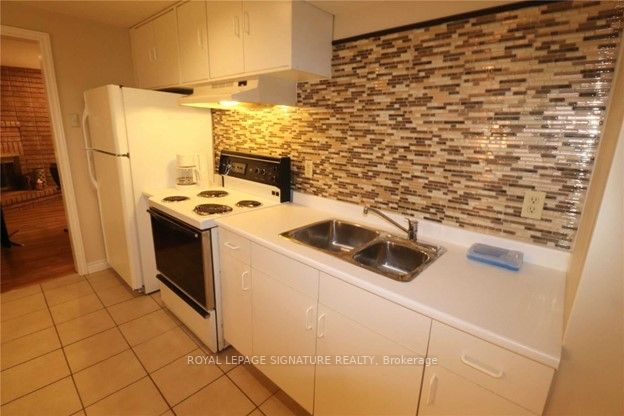 4599 Badminton Dr, #Lower