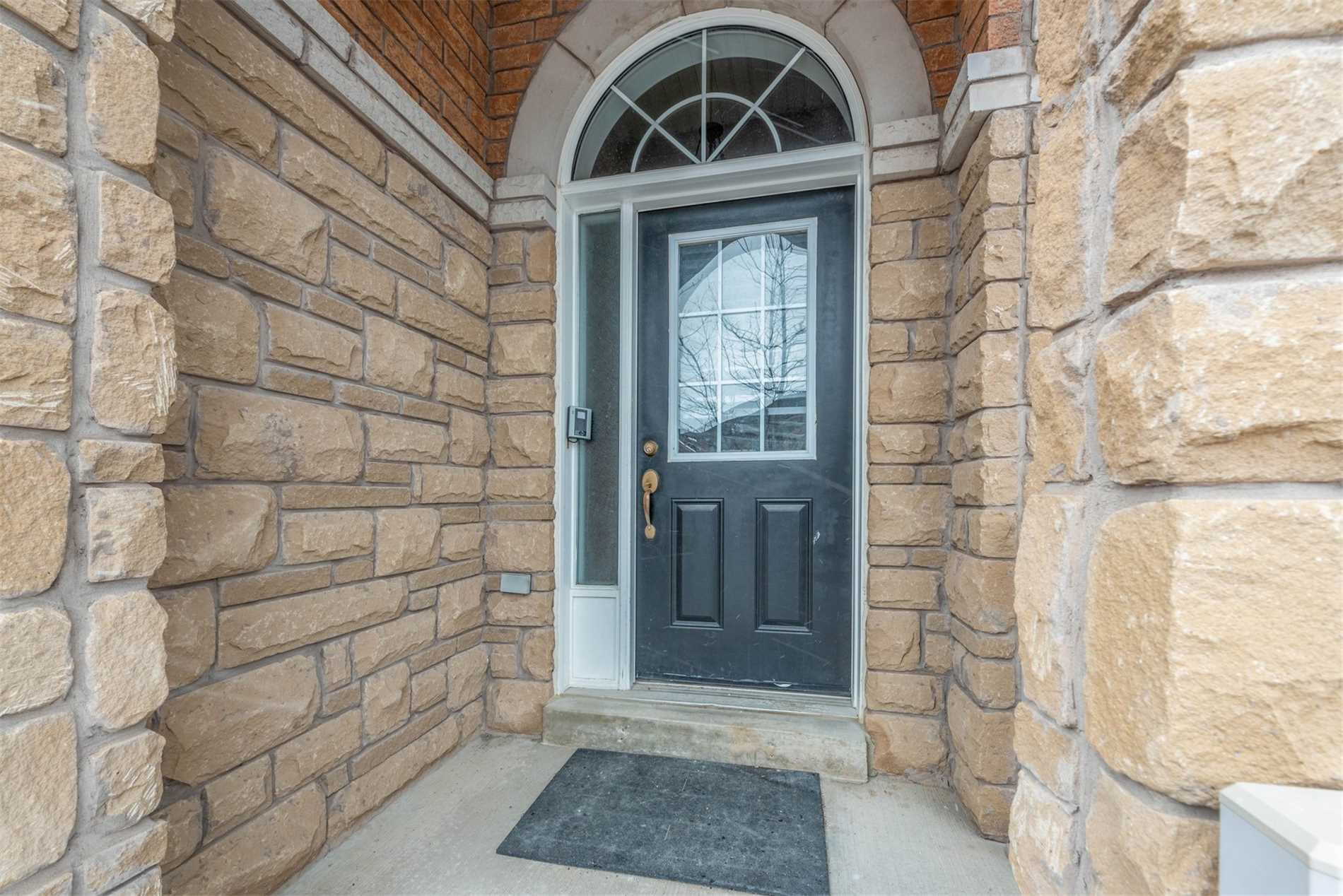 Listing W5972855 - Large Photo # 2