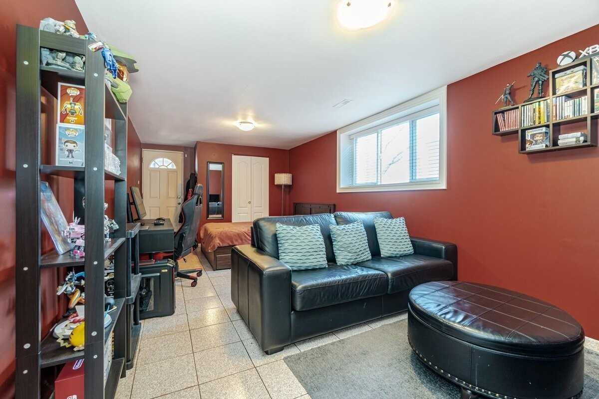 Listing W5972953 - Large Photo # 28