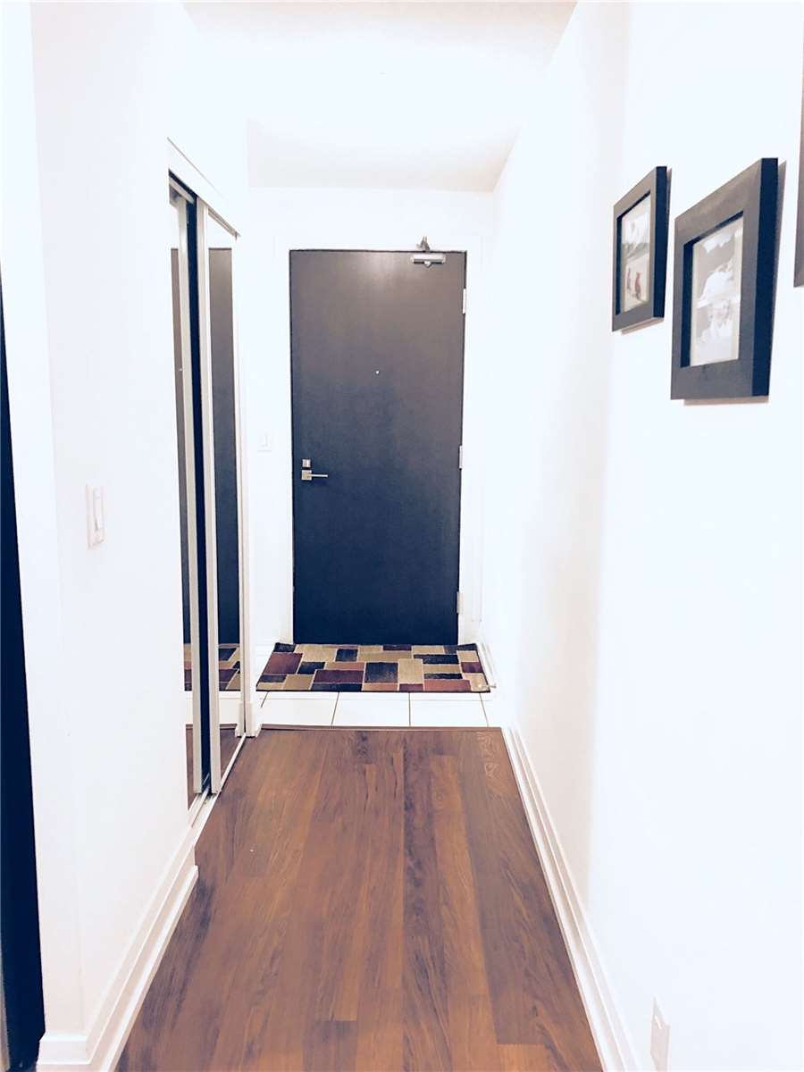 Listing W5973197 - Large Photo # 1