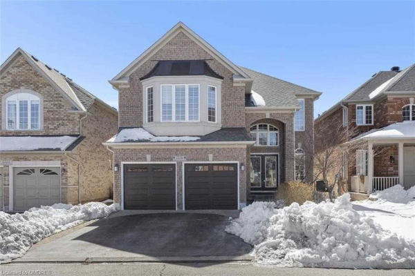 2226 Whistling Spring Cres, Oakville