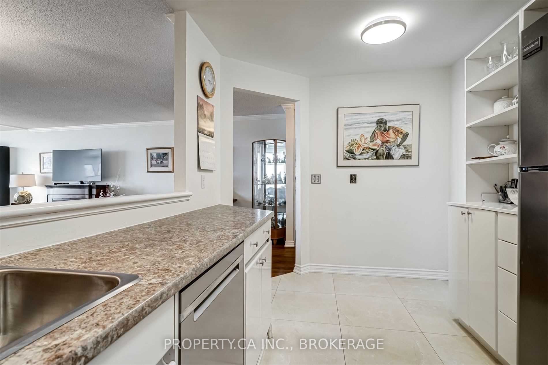 Listing W5973355 - Large Photo # 6