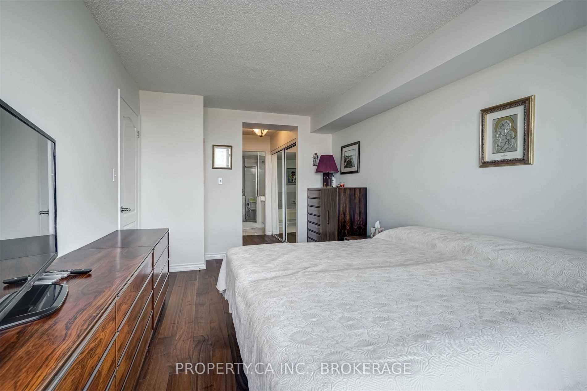 Listing W5973355 - Large Photo # 21