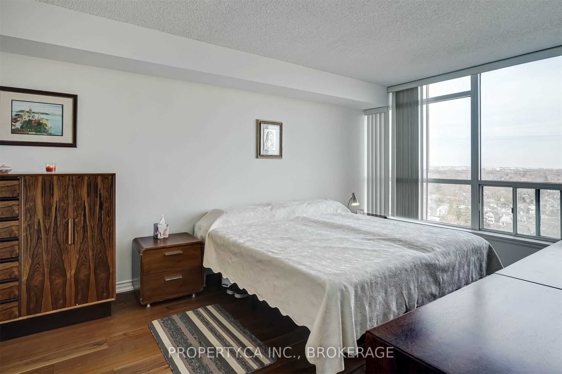 Listing W5973355 - Large Photo # 18