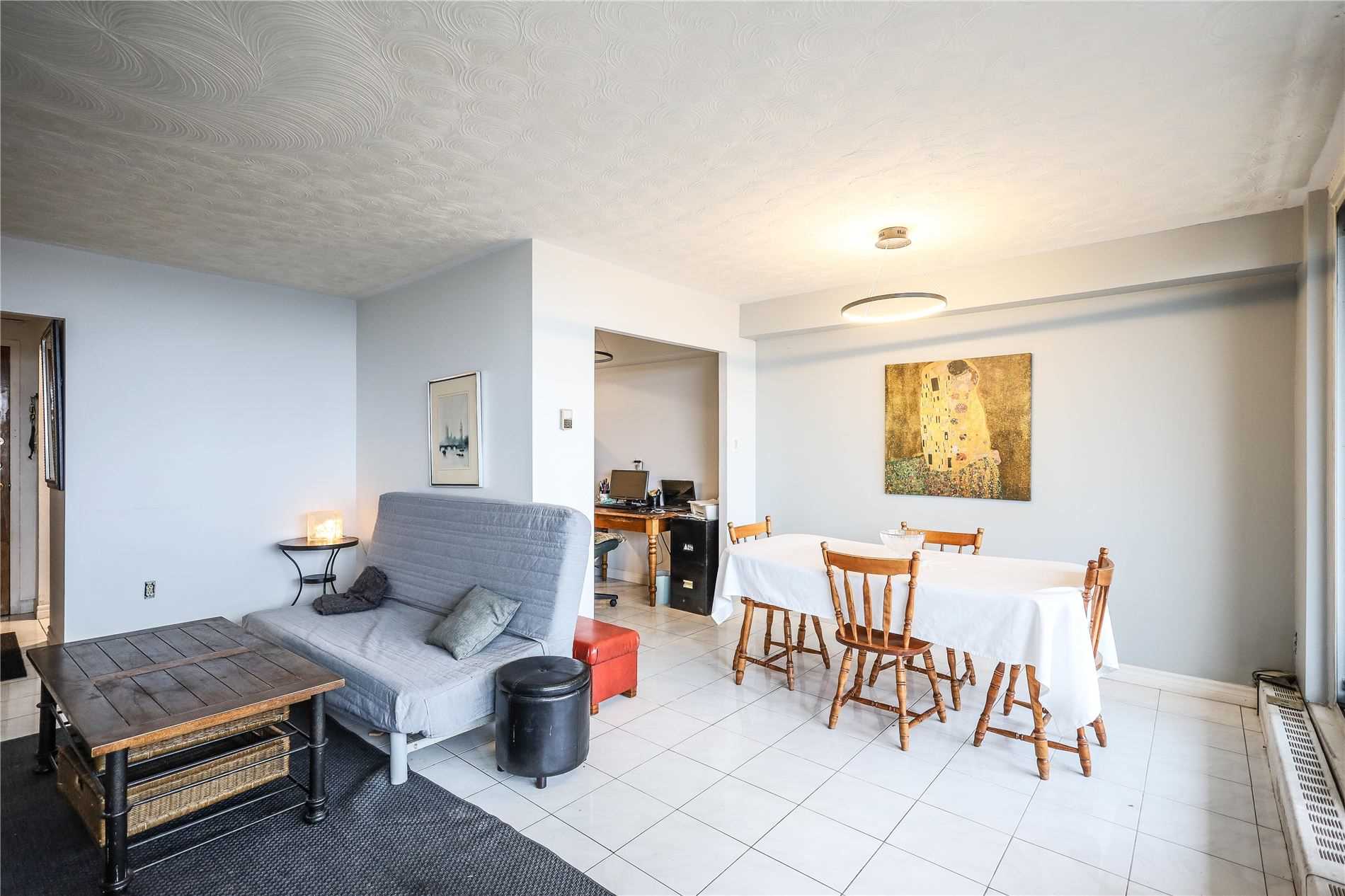 Listing W5973445 - Large Photo # 10