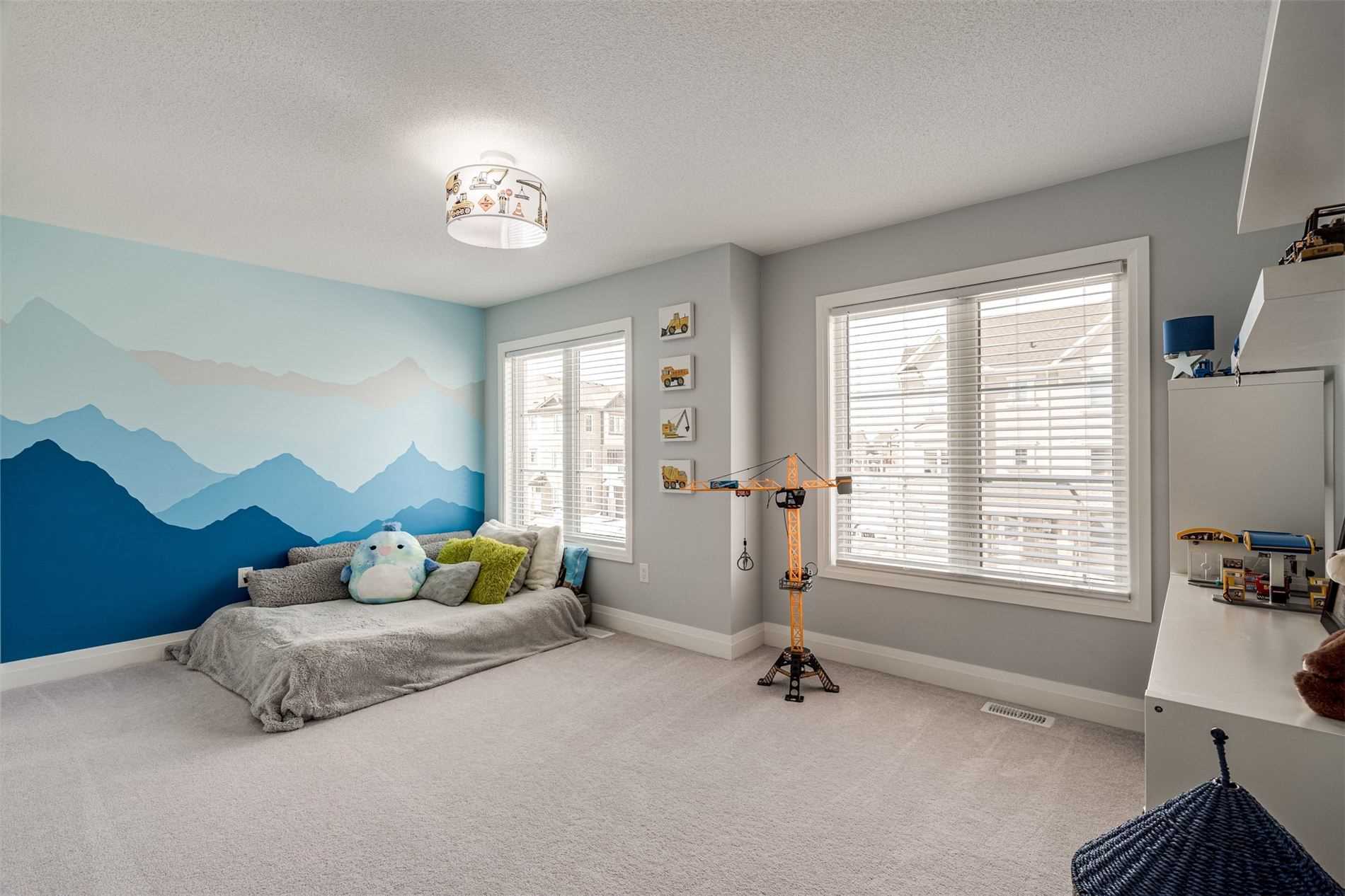 816 Sumac Crescent