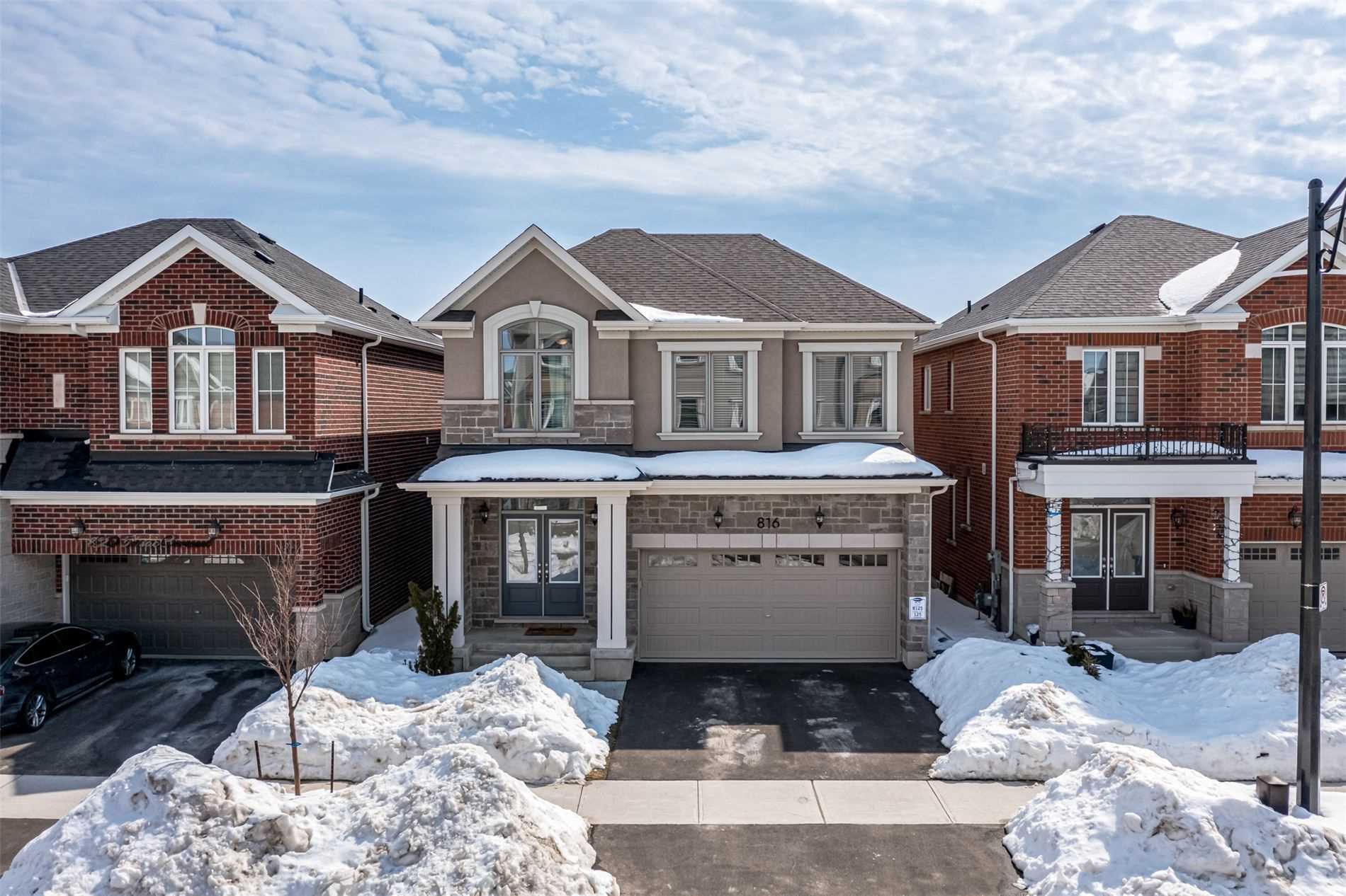 816 Sumac Crescent