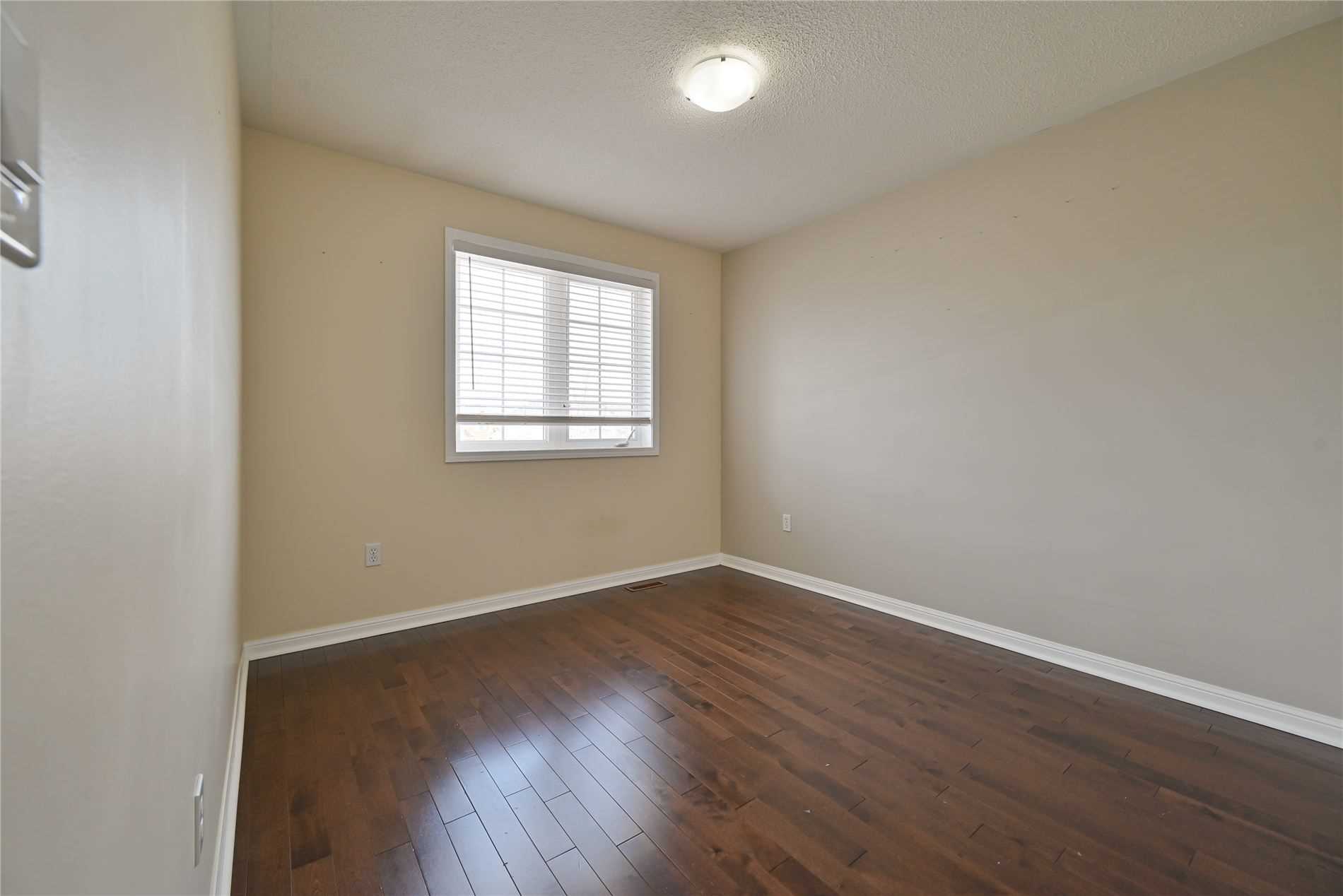 Listing W5973587 - Large Photo # 31