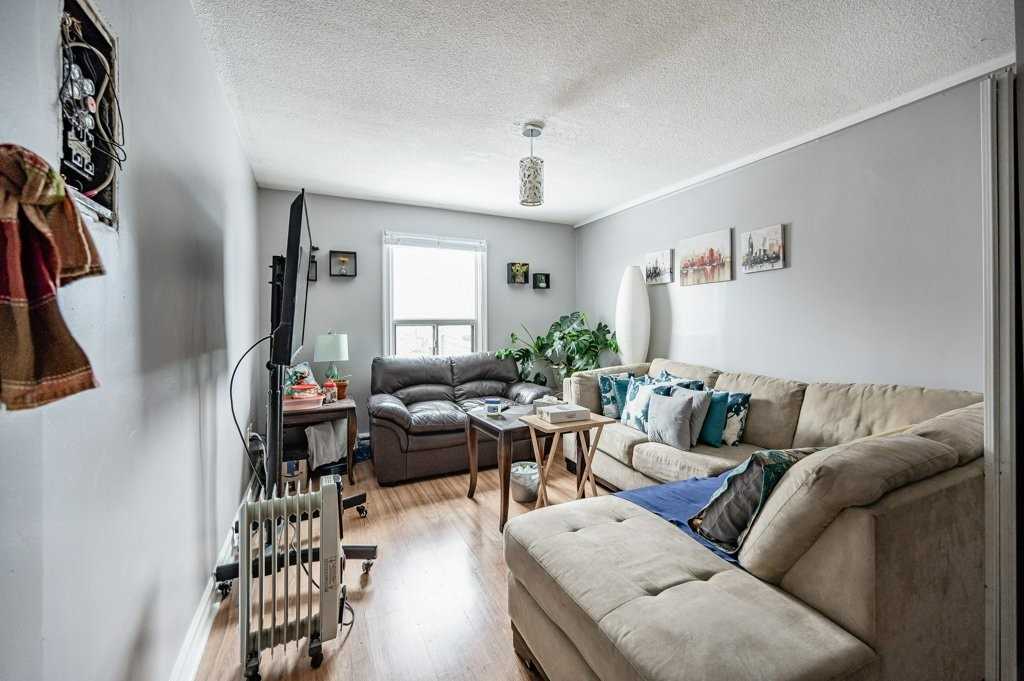 Listing W5973617 - Large Photo # 12