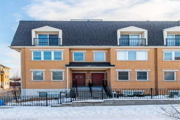 390 Hopewell Ave, Toronto