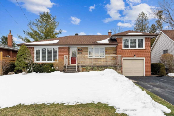 943 Hazel St, Burlington