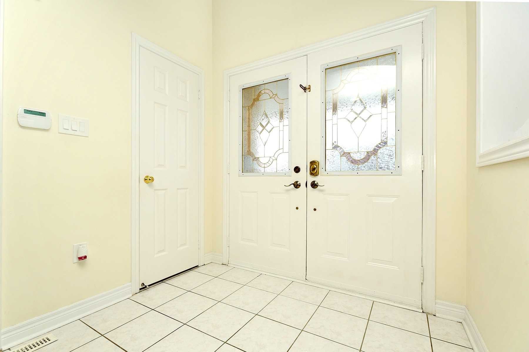 Listing W5973643 - Large Photo # 4