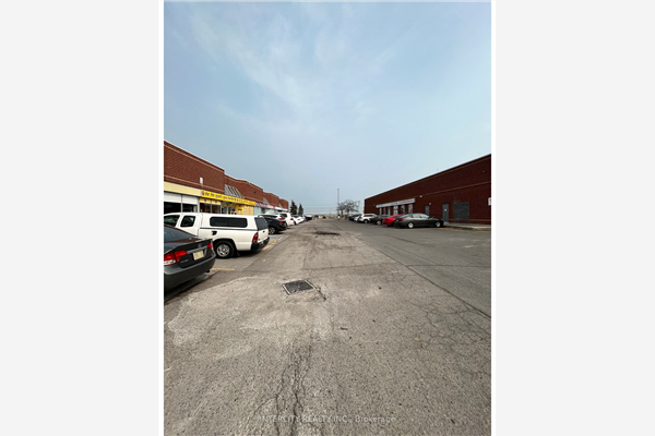 2575 Steeles Ave E, Brampton