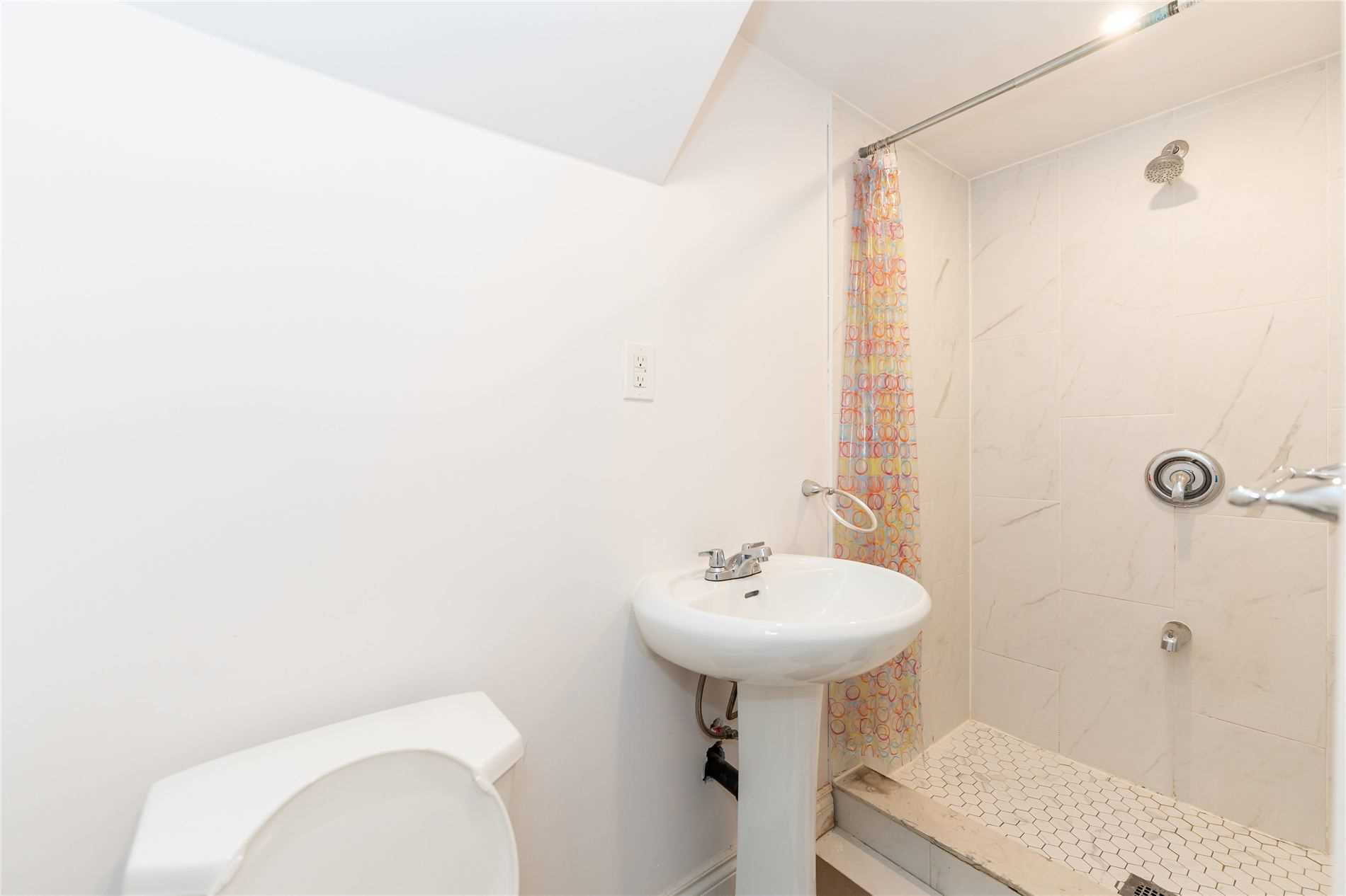 Listing W5973803 - Large Photo # 8