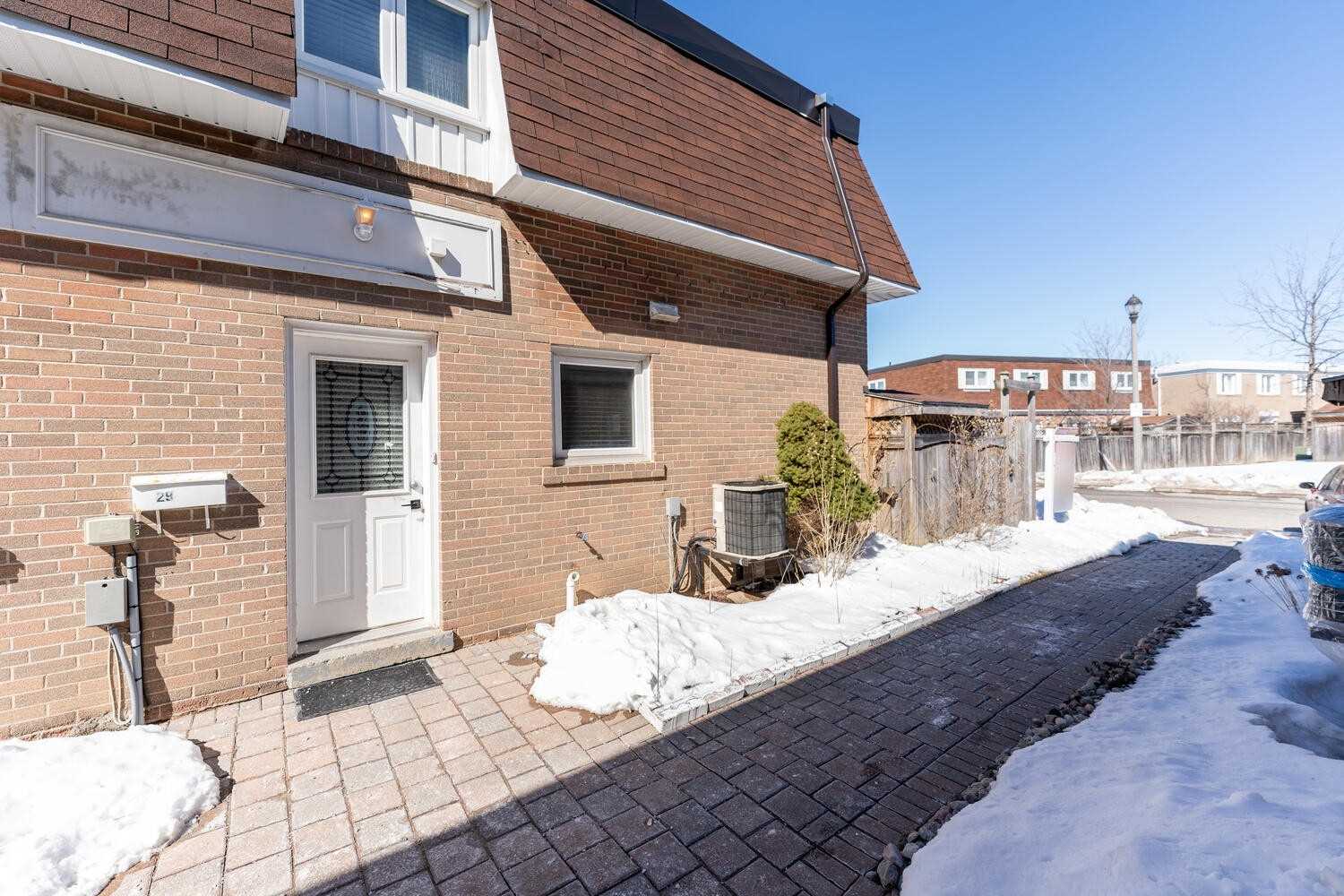 Listing W5973857 - Large Photo # 3