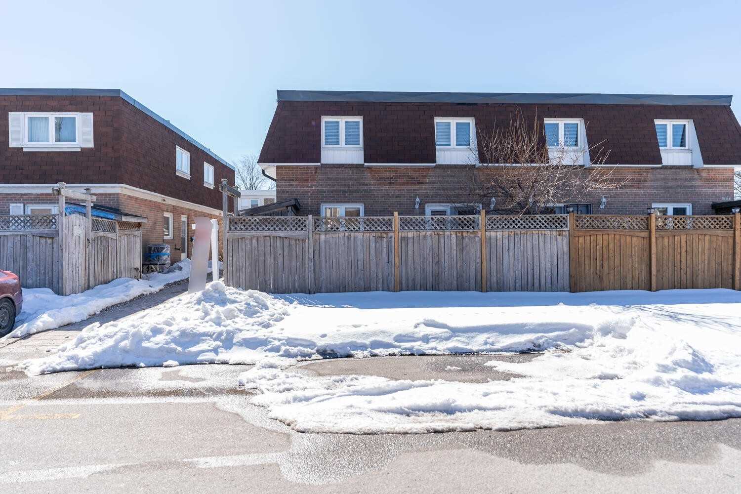 Listing W5973857 - Large Photo # 1