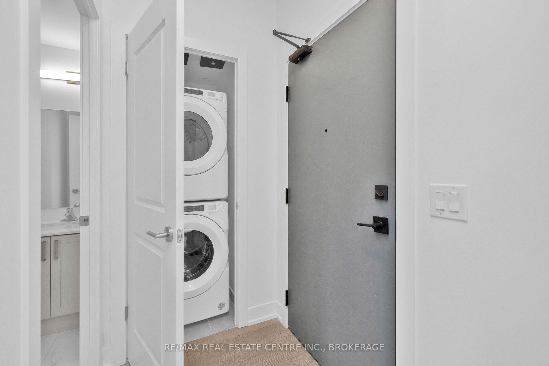 Listing W5973879 - Large Photo # 7