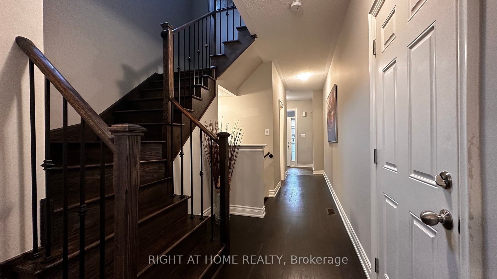 Listing W5973880 - Large Photo # 27