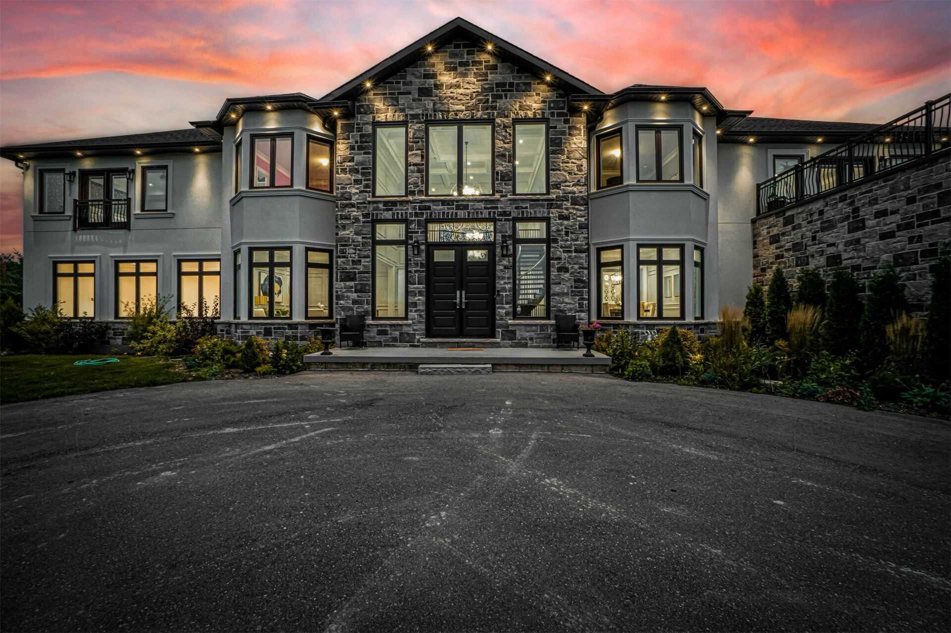 16033 Mississauga Road