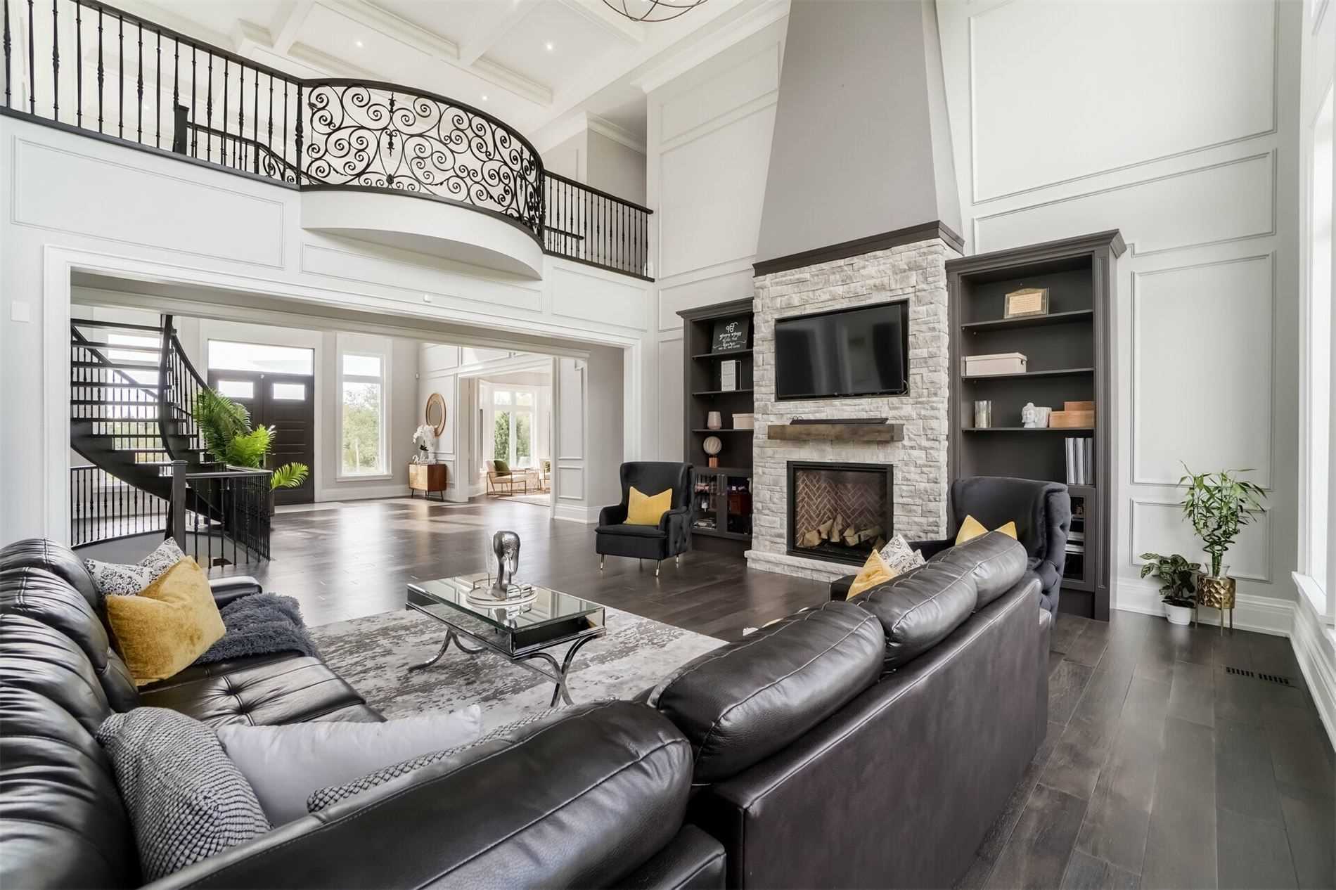 16033 Mississauga Road